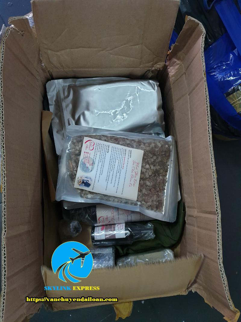 Các loại muối thảo dược cũng thường được đóng gói gửi đi Đài Loan